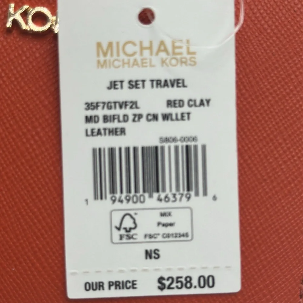 Michael Medium Crossgrain Leather Bifold Wallet Red Clay  NWT